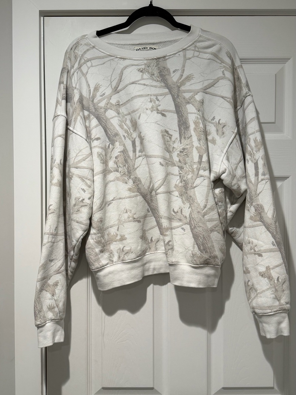 Auth.โ
Dairy Boy Womenโs Woodland Camo in Size โSmallโ ๐ค